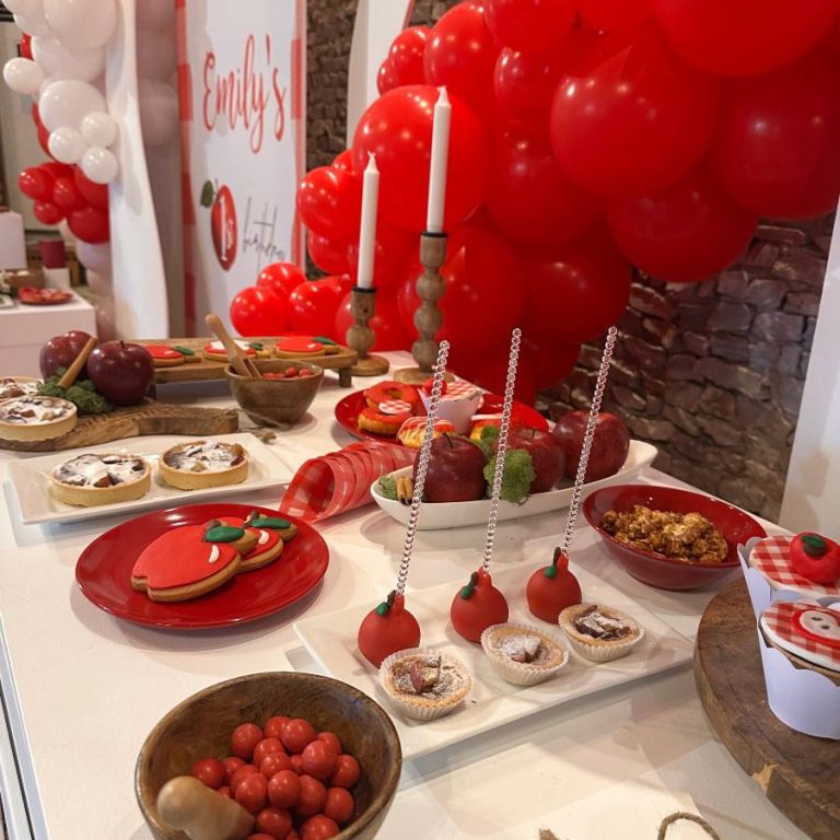 Πρώτα Γενέθλια της Emily με Θέμα : “Μήλο & Κανέλα” στο Οινοποιείο Ζαχαίος